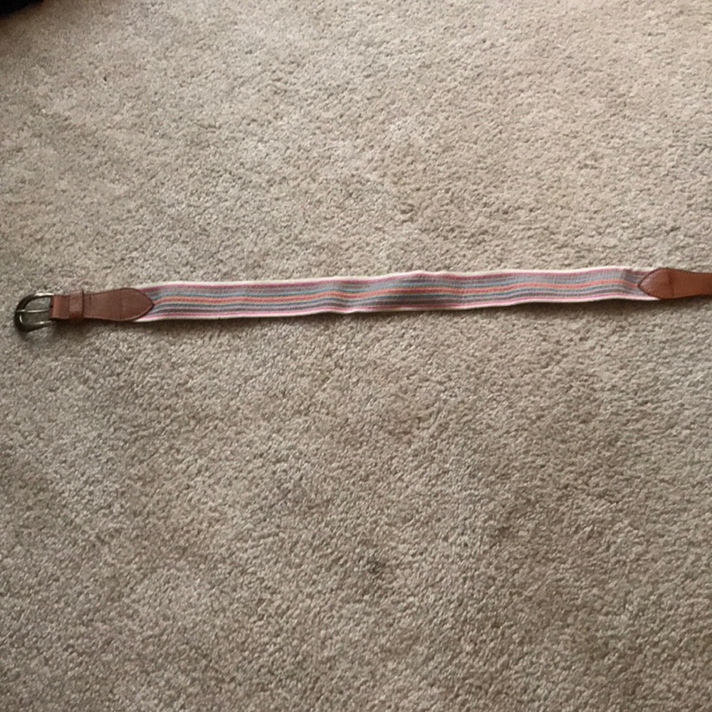Striped accent belt